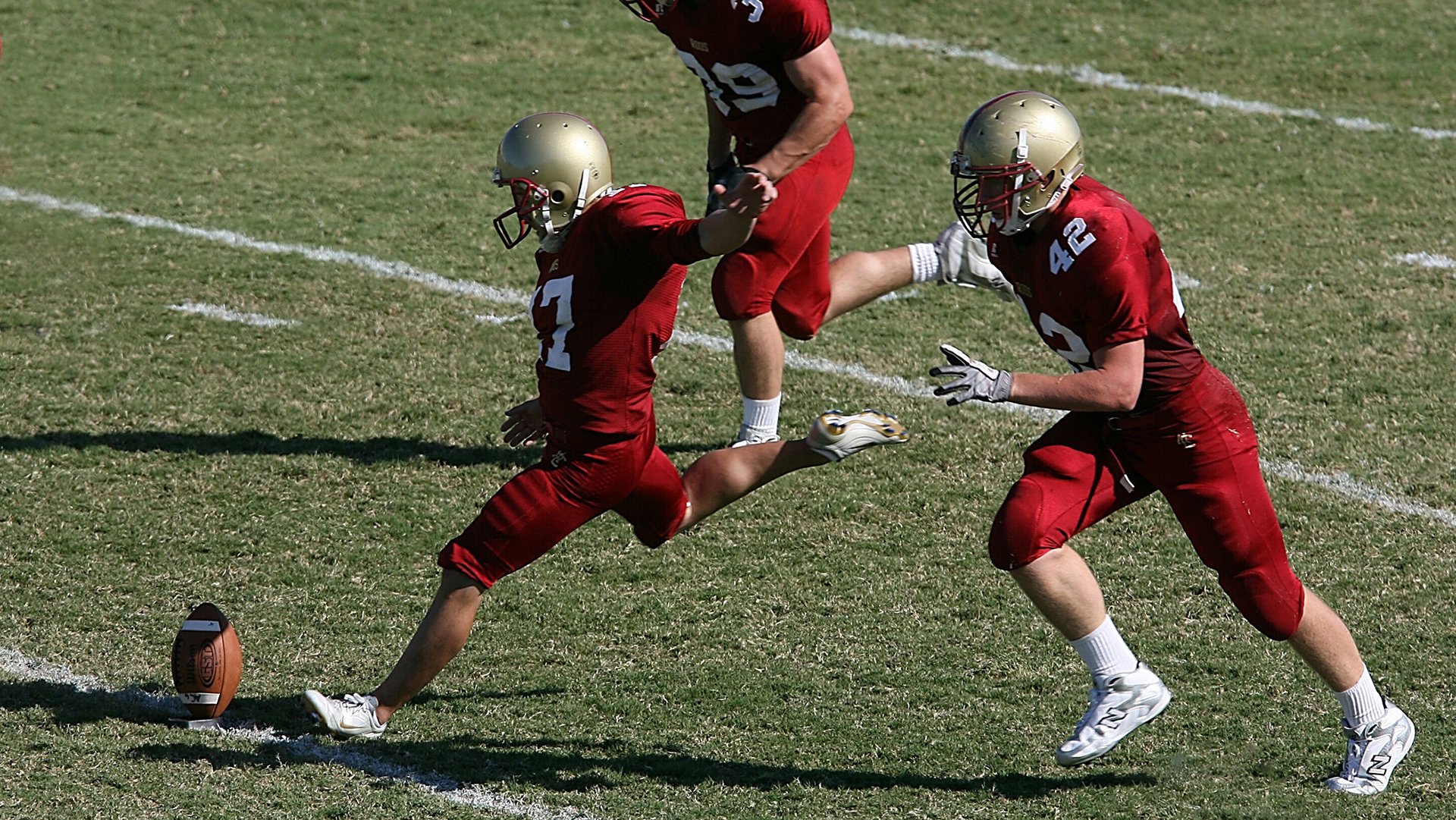 开云体育下载-蓝黄风暴席卷基多，厄瓜多尔大胜罗马尼亚，德布劳内率比利时锁定2026世界杯生死战胜局